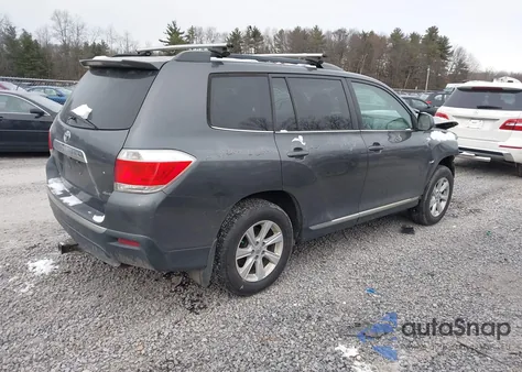 2013 Toyota Highlander Se V6 from USA, damaged, VIN 5TDBK3EH8DS238037